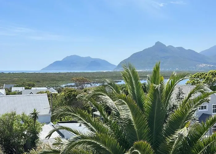 Ocean Lake Mountain View Studio